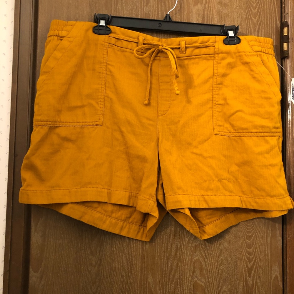 Mustard yellow cotton shorts